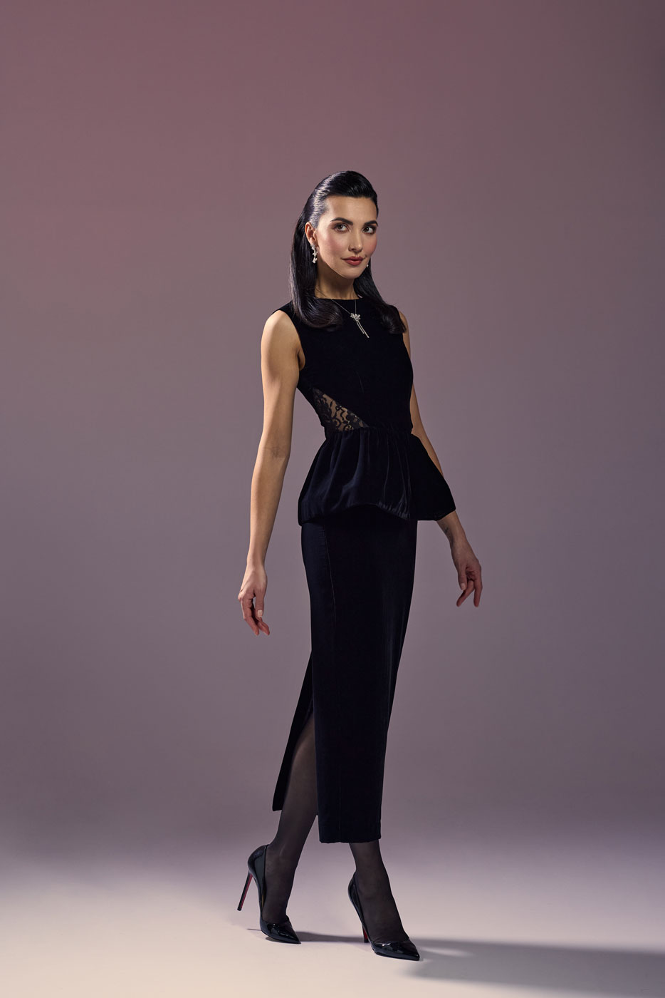 Rochie midi catifea și dantelă